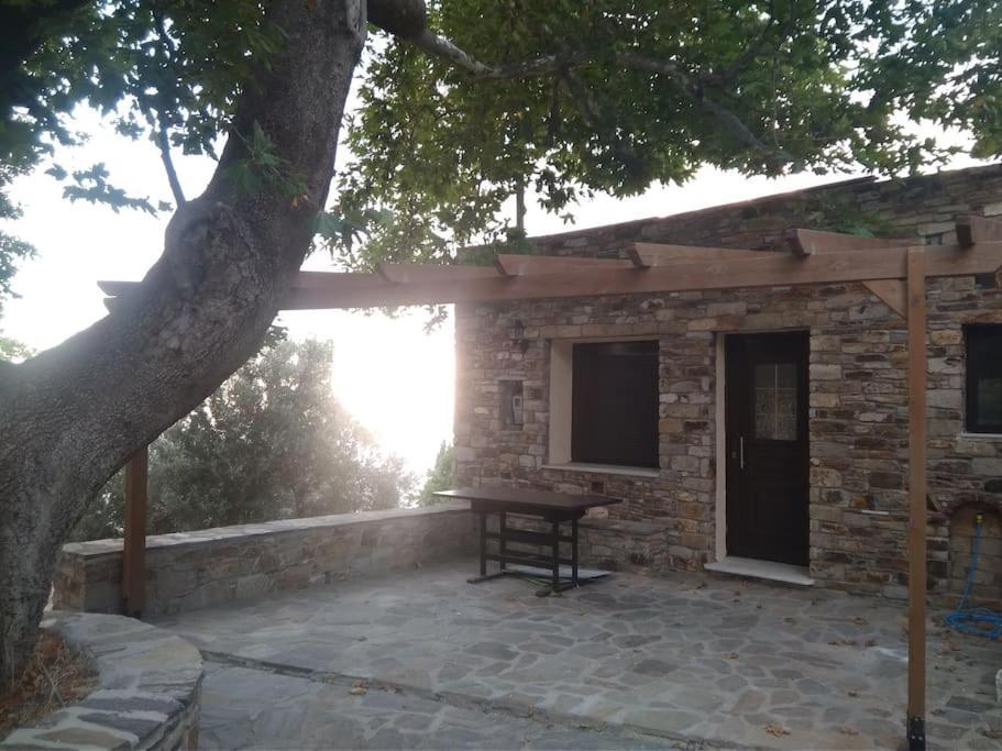 House In Vrakades Village * Kouniadi